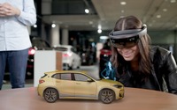 新型車を複合現実「ホロレンズ」で体験…BMWが X2 から導入へ 画像