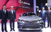 レクサス LS 新型、中国向けガソリン車はターボなし【広州モーターショー2017】 画像