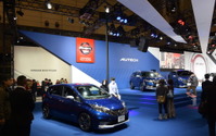 湘南ブルーが光るオーテック、東京オートサロン2018の日産ブース 画像