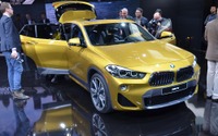 BMW X2 公開、部分自動運転も可能…デトロイトモーターショー2018 画像