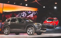 ジープ チェロキー 改良新型、最新の先進運転支援を採用…デトロイトモーターショー2018 画像