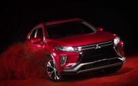 ECLIPSE CROSS NIGHT SHOWROOM 毎晩20~23時にライブ配信中! 画像