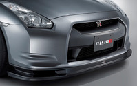 ニスモ、R35 GT-R 用エアロパーツにフロント/リアアンダースポイラーを追加 画像