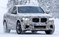 BMW X4 新型、500馬力の最強「M」を早くもスクープ! 画像