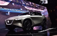 AIがコネクトを制御、日産の電動SUV「IMx KURO」…ジュネーブモーターショー2018 画像