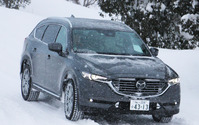 マツダ CX-8 の走りはホンモノか…雪上でテストドライブ!【VR試乗】 画像