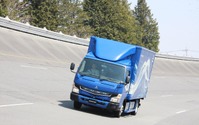 三菱ふそう電動トラックはグローバルで150台売る…eキャンター試乗会 画像