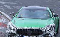 メルセデスAMG GT Rに新型か? 目立ちすぎる謎のテスト車両の正体は 画像