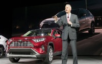 トヨタ RAV4 新型、アマゾン「アレクサ」に対応…ニューヨークモーターショー2018 画像