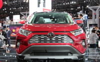 トヨタ RAV4 が6年ぶりモデルチェンジ、日本導入は…ニューヨークモーターショー2018 詳細画像 画像