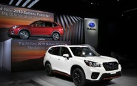 激戦SUV市場に攻勢モデル投入、フォレスター 新型…スバル愛に応える開発陣の思い 画像