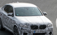 新開発「S58」エンジン炸裂!BMW X4 新型、初の「M」がニュル爆走 画像