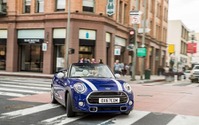 MINI ハッチ&コンバーチブル 改良新型の中国仕様に最新コネクト…北京モーターショー2018で発表へ 画像
