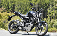 【ホンダ CB250R/125R】待望の原二モデルも復活…次世代CBは台形フォルムで先鋭さアピール 画像