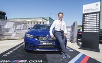 MotoGP 予選最速の選手にBMW M3 を贈呈へ…軽量高性能版の CS 画像