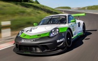ニュルを制したポルシェ 911「GT3 R」に改良新型…550psに強化 画像