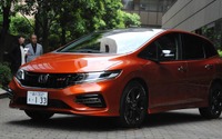 ホンダ ジェイド 改良新型、2列5人乗りのRS投入で「圧倒的な広さ」 画像