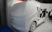 日野は小型電動プラットフォームに注目…人とくるまのテクノロジー2018 画像