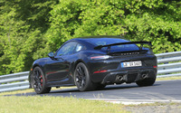 伝説の カレラGT に迫るか…ポルシェ 718ケイマンGT4、高速テストで記録更新? 画像