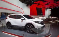 ホンダ CR-V 新型、新世代ハイブリッドとガソリン設定…欧州で販売開始へ 画像