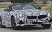 BMW Z4 新型に「M40i」、高性能グレードを設定へ 画像