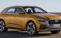 アウディ、最上級SUVクーペ『Q8』を発表…全車マイルドハイブリッド 画像