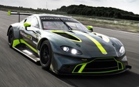 アストンマーティン ヴァンテージ 新型に2種類のGTレーサー…ルマン24時間で発表 画像