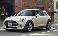 新型MINI、特別仕様車「ヴィクトリア」発売 英国らしさを強調 画像