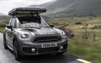 MINI、ナビ連動で自動シフトチェンジ…2車種に7速DCTを新設定 画像
