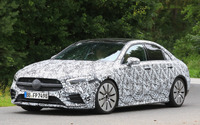 メルセデスAMG最廉価モデルとなるか、「A35セダン」をスクープ…日本導入も? 画像