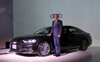 アウディ A8 新型…日本法人社長「より高い安心感と快適性を実現」 画像