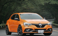 【ルノー メガーヌR.S. 新型試乗】日本で味付けされたハンドリングの真価は?…中村孝仁 画像