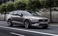 【ボルボ V60 新型】日本国内販売開始、499万円から 画像