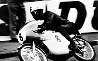 伊藤光夫氏、第1回 MFJモーターサイクルスポーツ殿堂に選出 1963年マン島TT優勝 画像