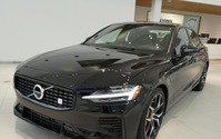 ボルボ S60 新型、今秋日本導入予定!…米国仕様をスニークプレビュー 画像