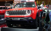 ジープ レネゲード に初のPHV、EVモードは約50km…ジュネーブモーターショー2019 画像