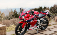 【浦島ライダーの2輪体験記】ホンダ CBR250RR は「ヤヌス」なバイクだった 画像