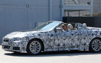 BMW 4シリーズカブリオレ 次期型、春の陽気に誘われルーフをオープン 画像