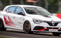 ルノー メガーヌ R.S. 新型に300馬力の「トロフィーR」、世界限定500台を2019年内に発売へ 画像