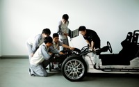 GLM×ユニバンス、2段変速搭載の4WD EV試験車両初公開へ…人とくるまのテクノロジー2019名古屋 画像