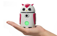 オートバックス、見守りAIロボット「ZUKKU」発表 楽しい会話を通じて離れた家族をつなぐ 画像
