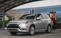 三菱 アウトランダーPHEV の2020年型、最高の安全性評価…NHTSA 画像