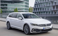 VW パサートPHV 改良新型、EVモードは最大70kmに…受注を欧州で開始 画像