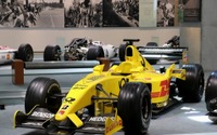 佐藤琢磨のF1マシン「ジョーダン・ホンダEJ12」、新名神 鈴鹿PAに登場 画像