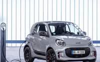 スマート フォーツー EV 改良新型、表情一新…フランクフルトモーターショー2019で発表へ 画像