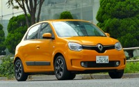 【ルノー トゥインゴ 新型試乗】4ドアと乗り心地の良さが“あのクルマ”との差…島崎七生人 画像