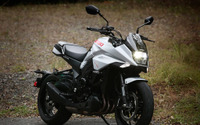 【浦島ライダーの2輪体験記】新型スズキ カタナ、なかなか高級なバイクです 画像