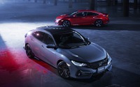 【ホンダ シビック 改良新型】ホームページで先行公開…ハッチバックにサンルーフ 画像