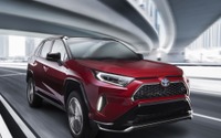 トヨタ RAV4 に初のPHV、史上最も低燃費…ロサンゼルスモーターショー2019で発表へ 画像