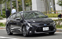 【トヨタ カローラ 新型試乗】ゴルフと比べても決して引けを取らない…まるも亜希子 画像